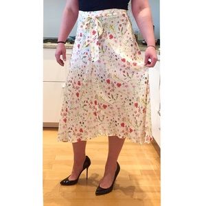 VELVET Swan Floral Midi White Skirt L NWT
